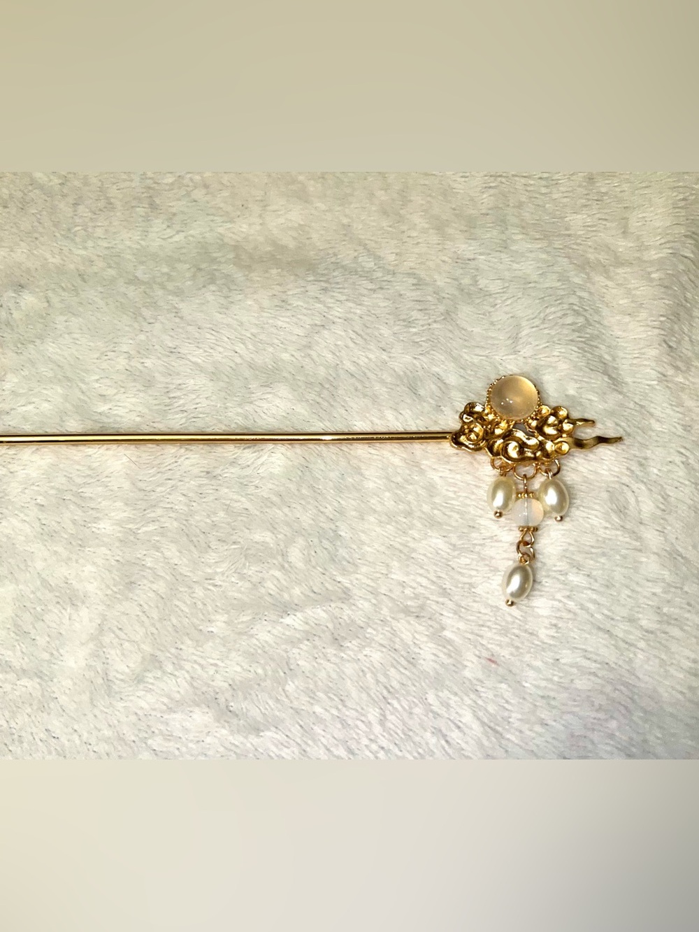 Gold Hair Stick with Pearl Dangles - Elegant Women's Hair Accessory